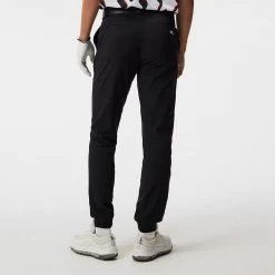 J.Lindeberg Golf Trousers - Cuff Jogger Pant - Black AW23 -Fashion Golf j lindeberg golf joggers performance cuffed pant black ss23 gmpa08622 9999 35