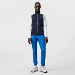 J.Lindeberg Golf Mid Layer - Melker FZ - JL Navy SS23 16 J.Lindeberg Golf Mid Layer - Melker FZ - JL Navy SS23 -Fashion Golf j lindeberg golf pullover melker mesh mid layer jl navy ss23 amjs07875 6855 e