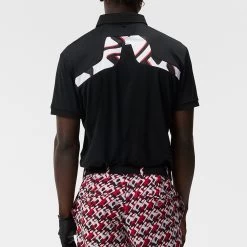 J.Lindeberg Golf Shirt - KV Print Regular Fit - Black AW23 -Fashion Golf j lindeberg golf shirt kv print regular fit black aw23 gmjt08571 9999 110