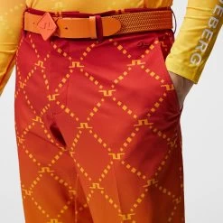 J.Lindeberg Golf Trousers - Fade Print Pant Slim - Sunset SS23 -Fashion Golf j lindeberg golf trousers fade print pant sunset fade logo ss23 gmpa08235 i174 e