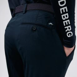 J.Lindeberg Golf Trousers - Vent Pant Slim - JL Navy AW23 -Fashion Golf j lindeberg golf trousers vent pant slim 2022 n01