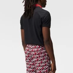 J.Lindeberg Golf Shirt - Tyson Regular Fit - Black AW23 -Fashion Golf j lindeberg golf shirt tyson regular fit black aw23 gmjt08574 9999 40