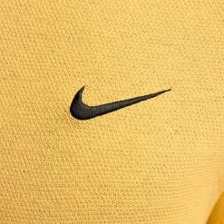 Nike Golf Jumper - TW Knit Crew Neck - Topaz Gold SU23 -Fashion Golf nike golf jumper tw knit crew neck topaz gold su23 dr5291 795 70