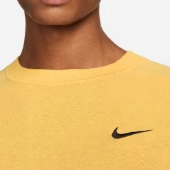 Nike Golf Jumper - TW Knit Crew Neck - Topaz Gold SU23 -Fashion Golf nike golf jumper tw knit crew neck topaz gold su23 dr5291 795 71