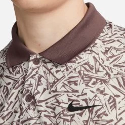 Nike Golf Shirt - NK DF Victory+ Print Polo - Coconut Milk SU23 -Fashion Golf nike golf shirt nk df victory plus print polo coconut milk su23 dv8497 113 c