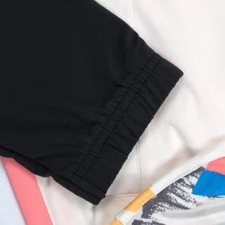 PUMA Golf Jacket - Duvin Windbreaker - Black AW23 -Fashion Golf puma duvin detail shot 0004 layer 6